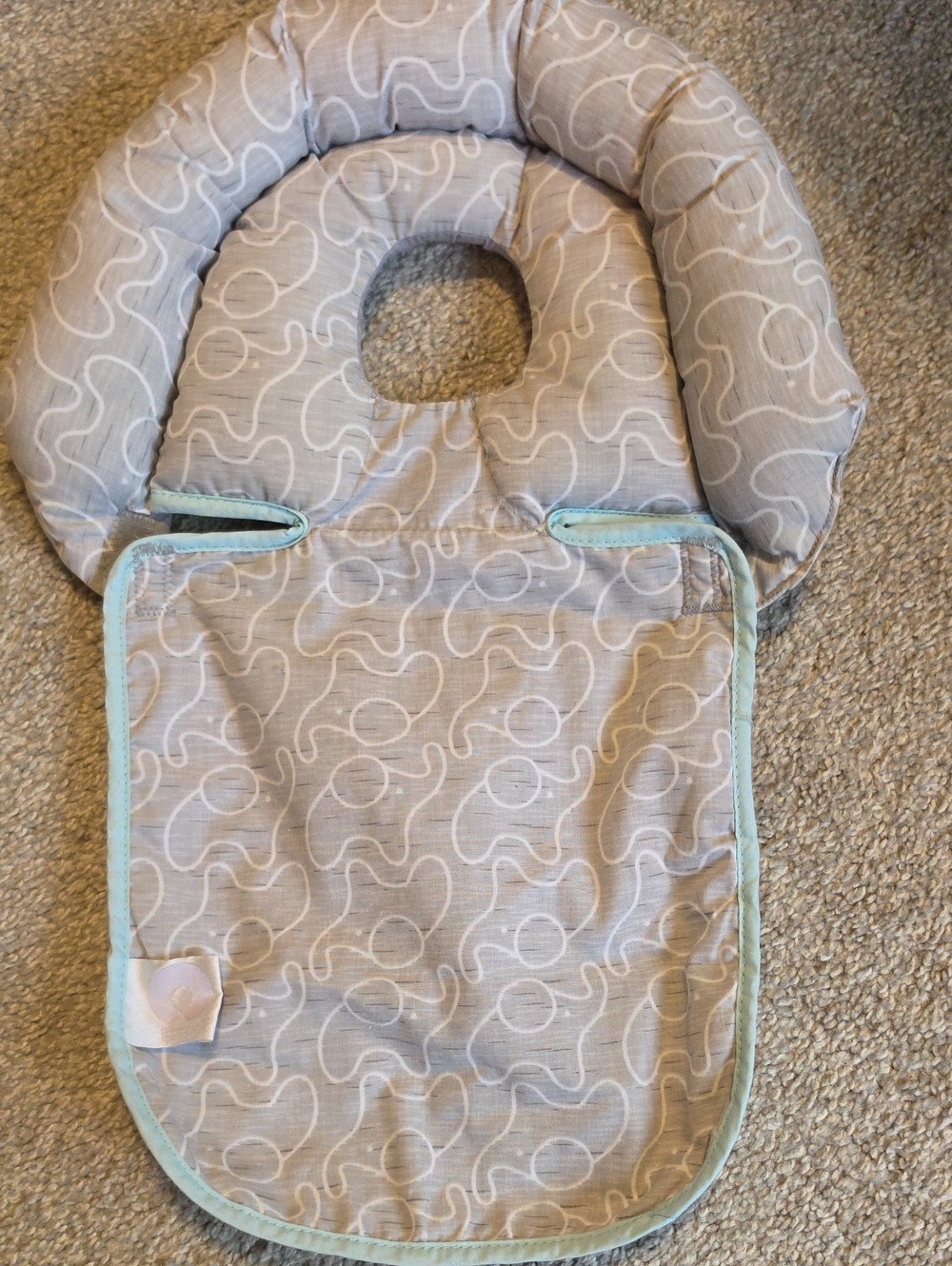 NWOT-Gray and Mint Baby Carseat Support Insert